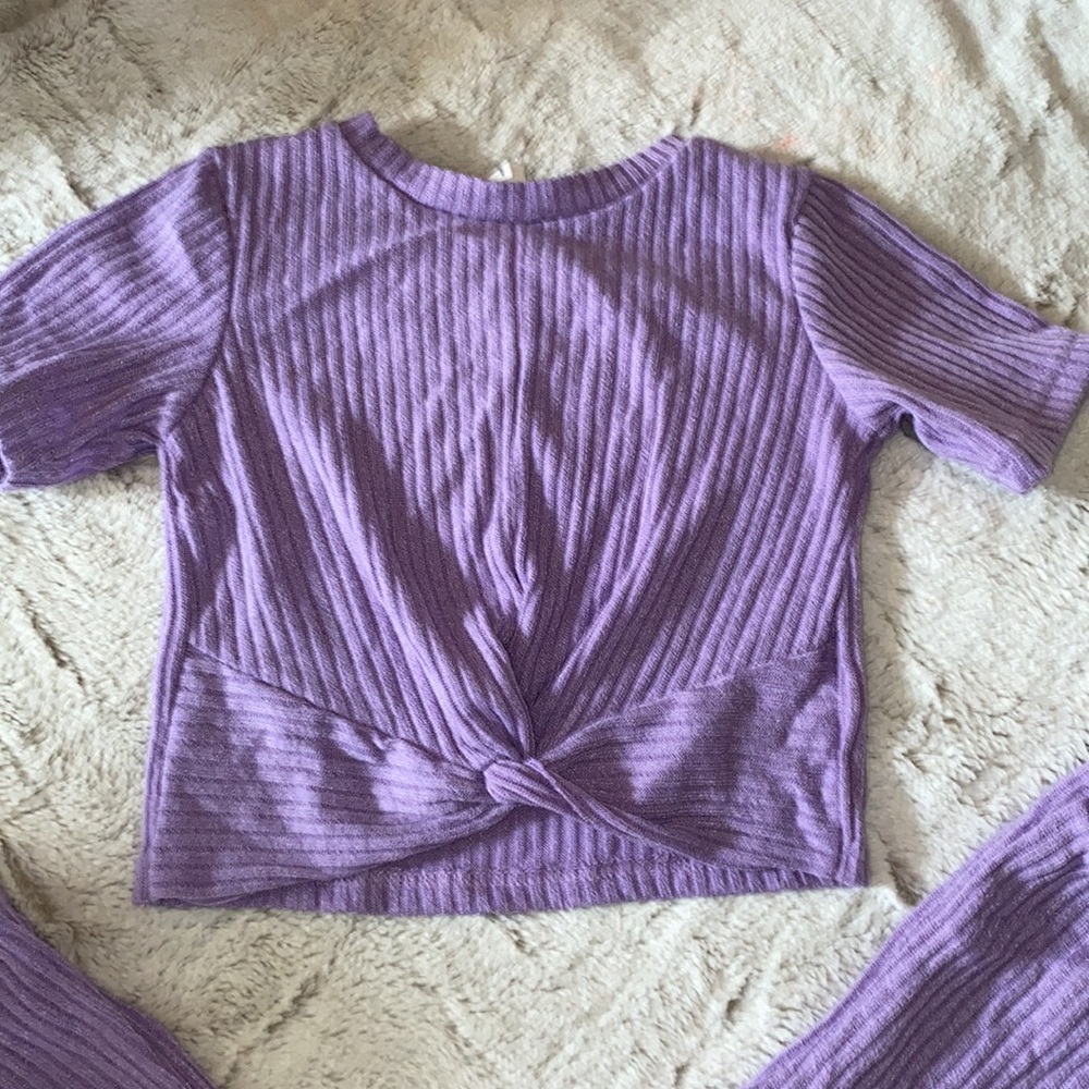 Purple Ribbed Knit Top - Picture 2 of 3